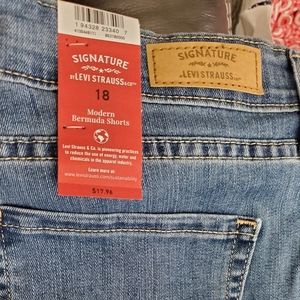 Levi Strauss Modern Bermuda Shorts Size 18